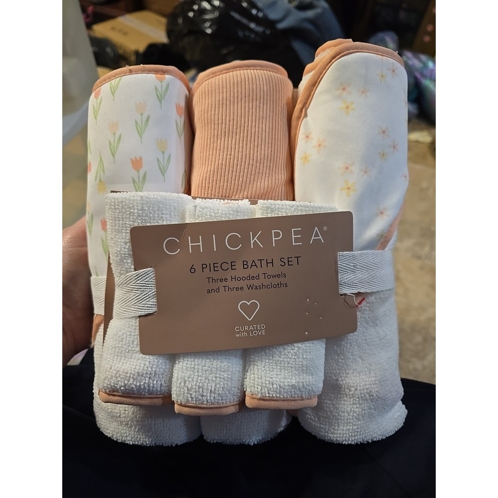 Chick Pea 6 Piece Bath Set Three Hooded Towels Three Washcloths New Gift